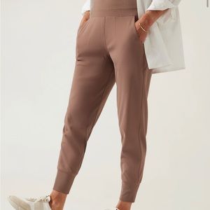 Athlete Venice Jogger- Rustic Beige Size Small